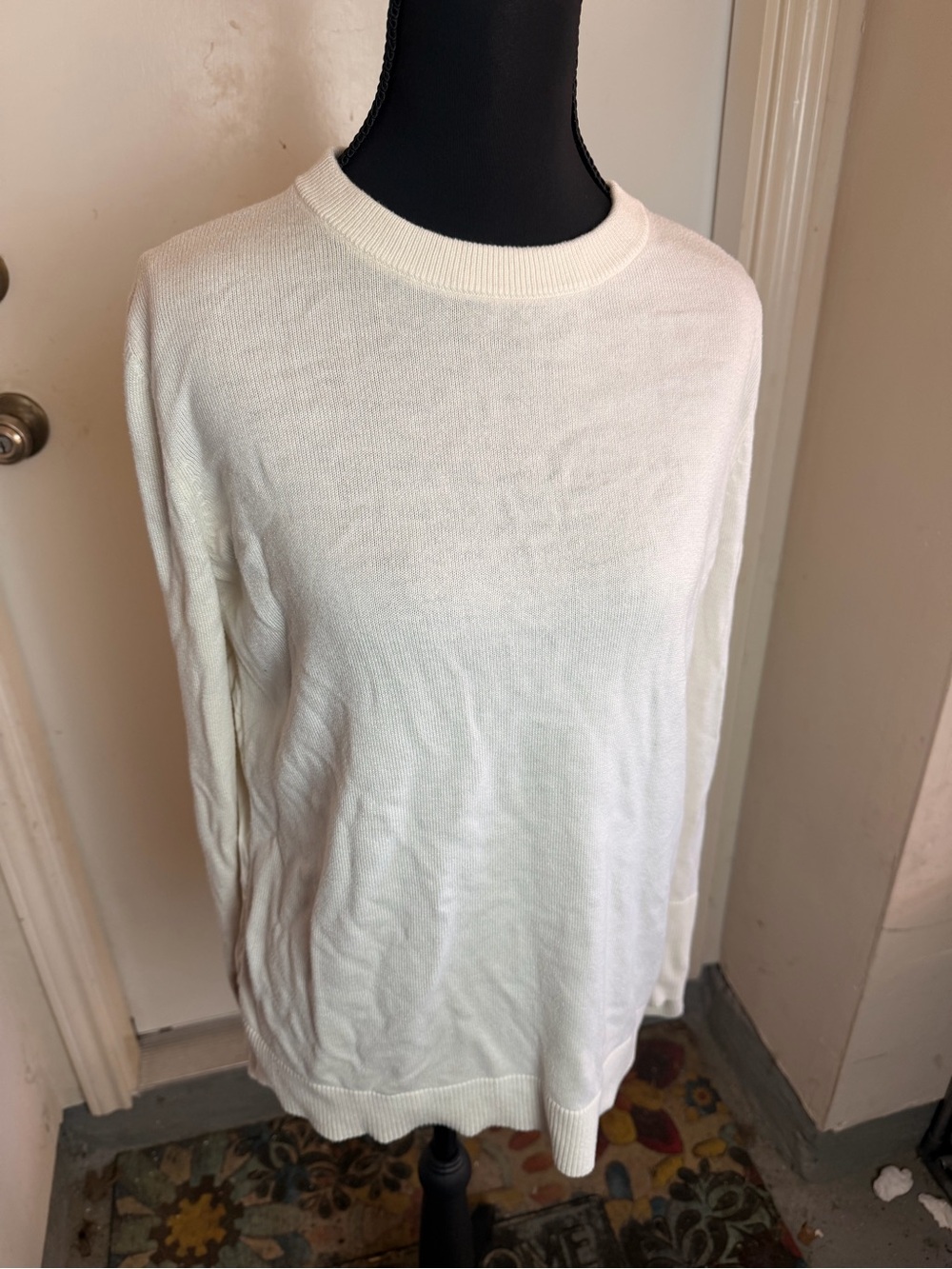 lululemon athletica Ivory Lightweight Crew Sweater